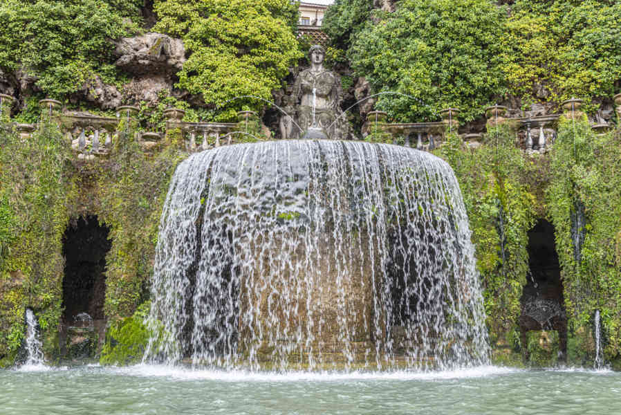 Italia - Tivoli 59 - Villa del Este - fontana di Tivoli o dell'Ovato